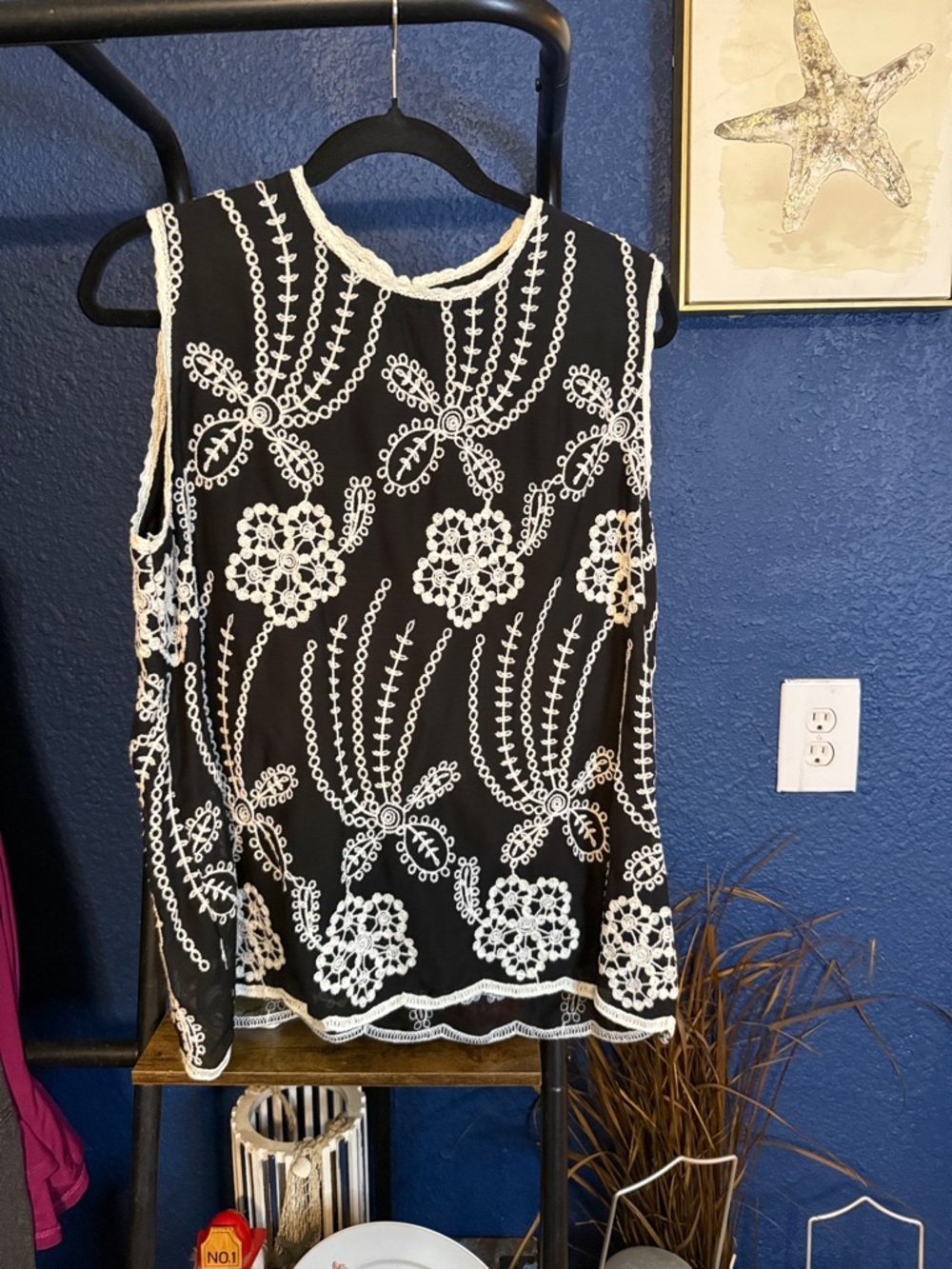 Black Sleeveless Tank Top with White Crochet Floral Embroidery